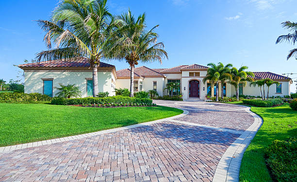 Best Professional Driveway Pavers  in Diamond, IL